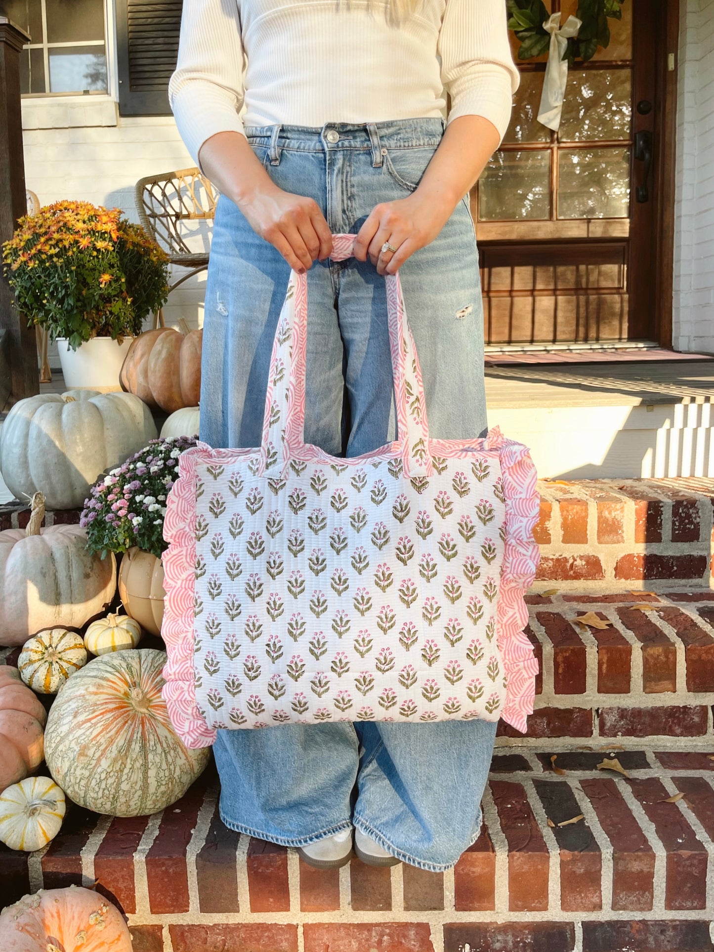 Georgia Ruffle Tote