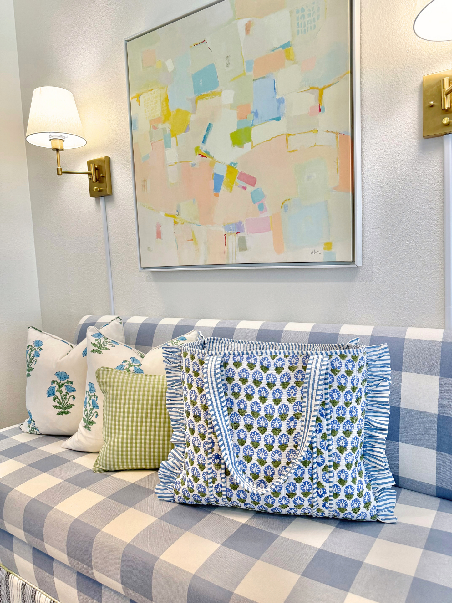 Capri Ruffle Tote