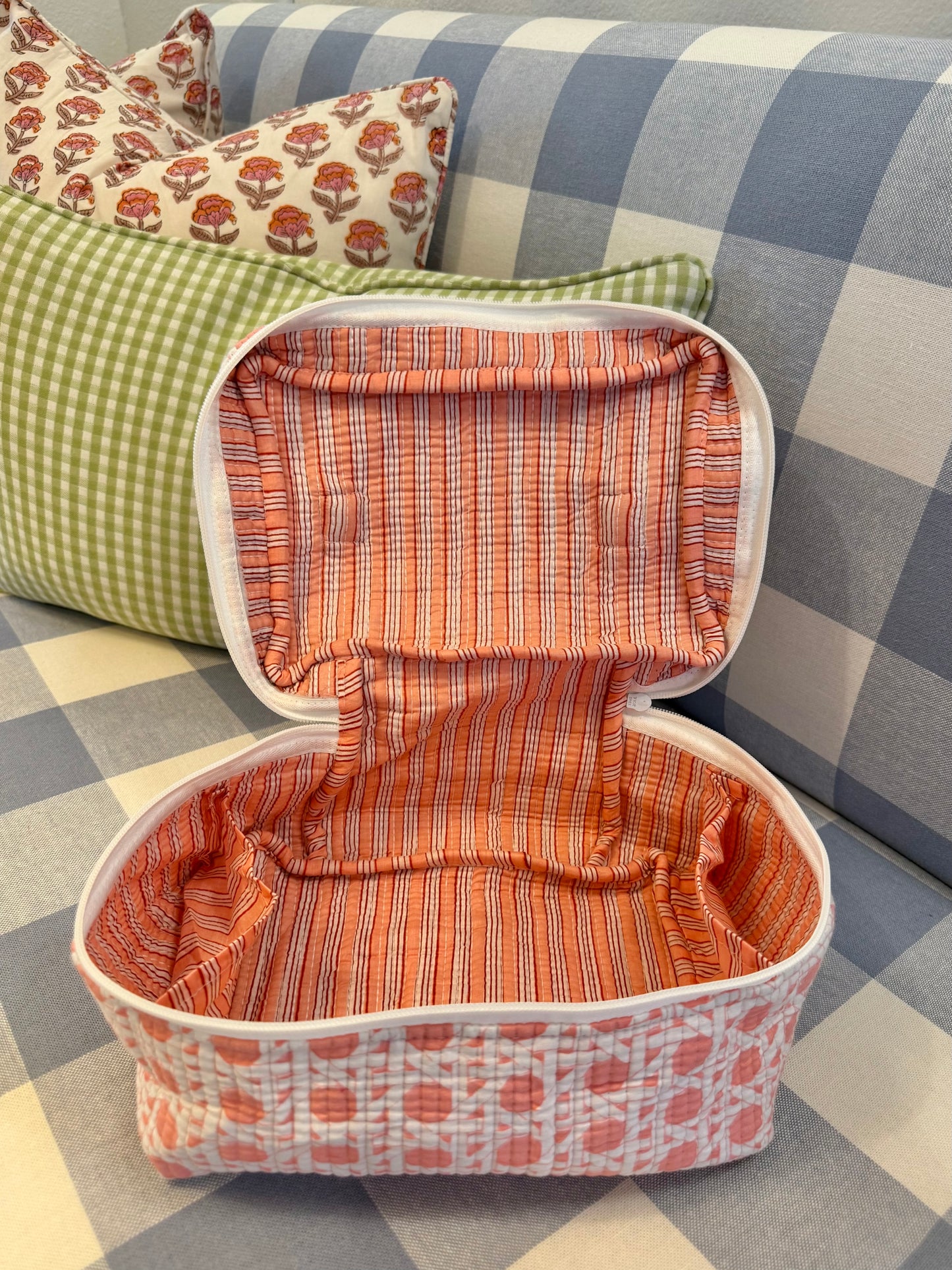 Pink Vivienne Cosmetic Bag